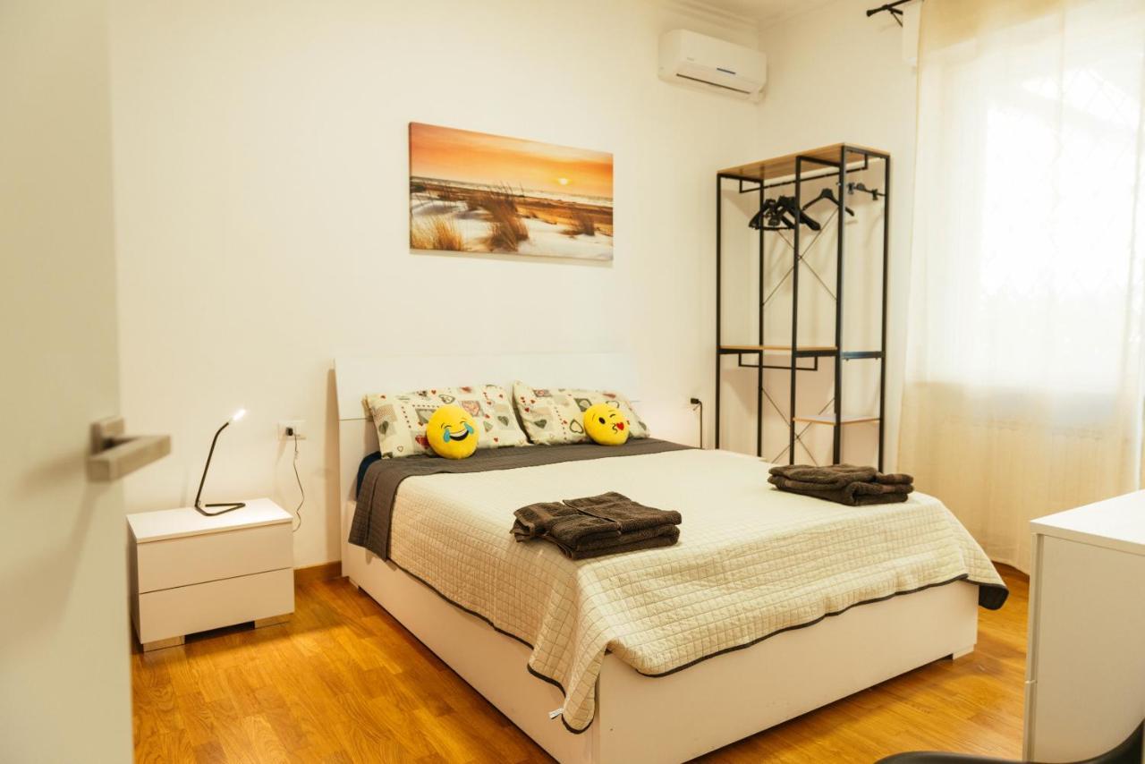 Luxury Penthouse With Sea View - City Center Pescara Exterior foto